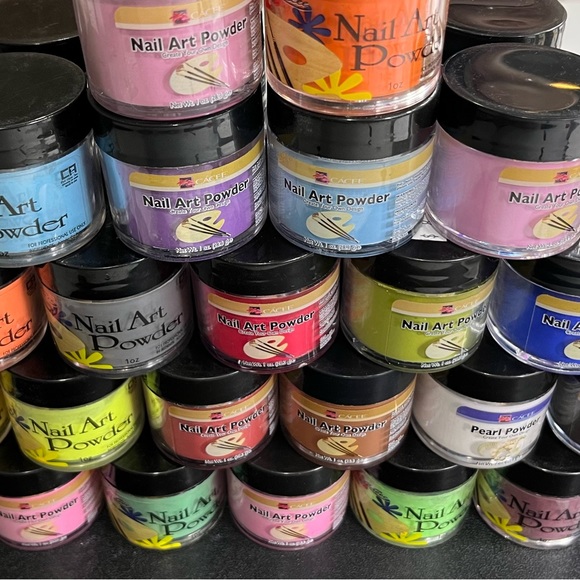 Acrylic Powder for Nails 💅🏽 24 Pots of 1oz each in Multiple Colours - Picture 5 of 9